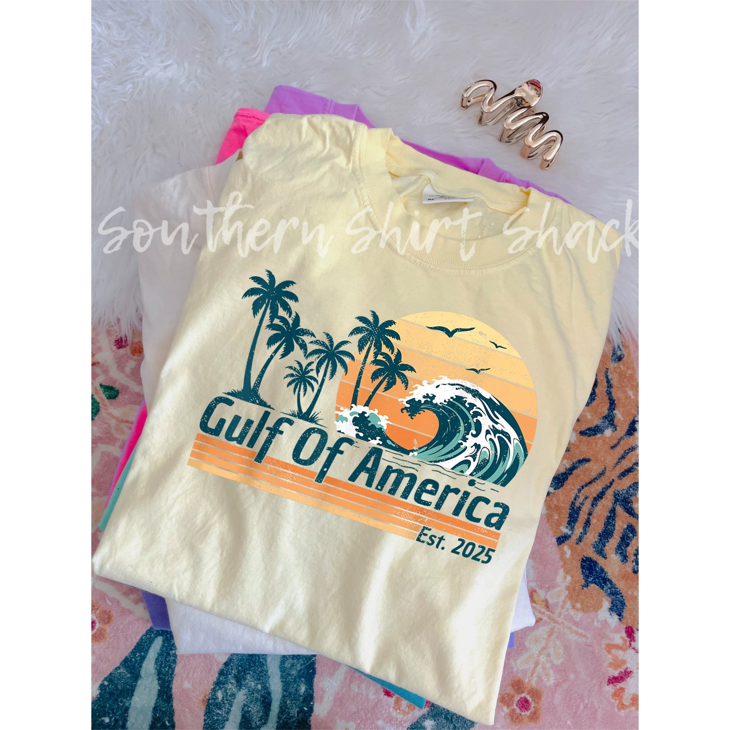 Gulf of AMERICA Waves and Palms Comfort Colors tee | Banana