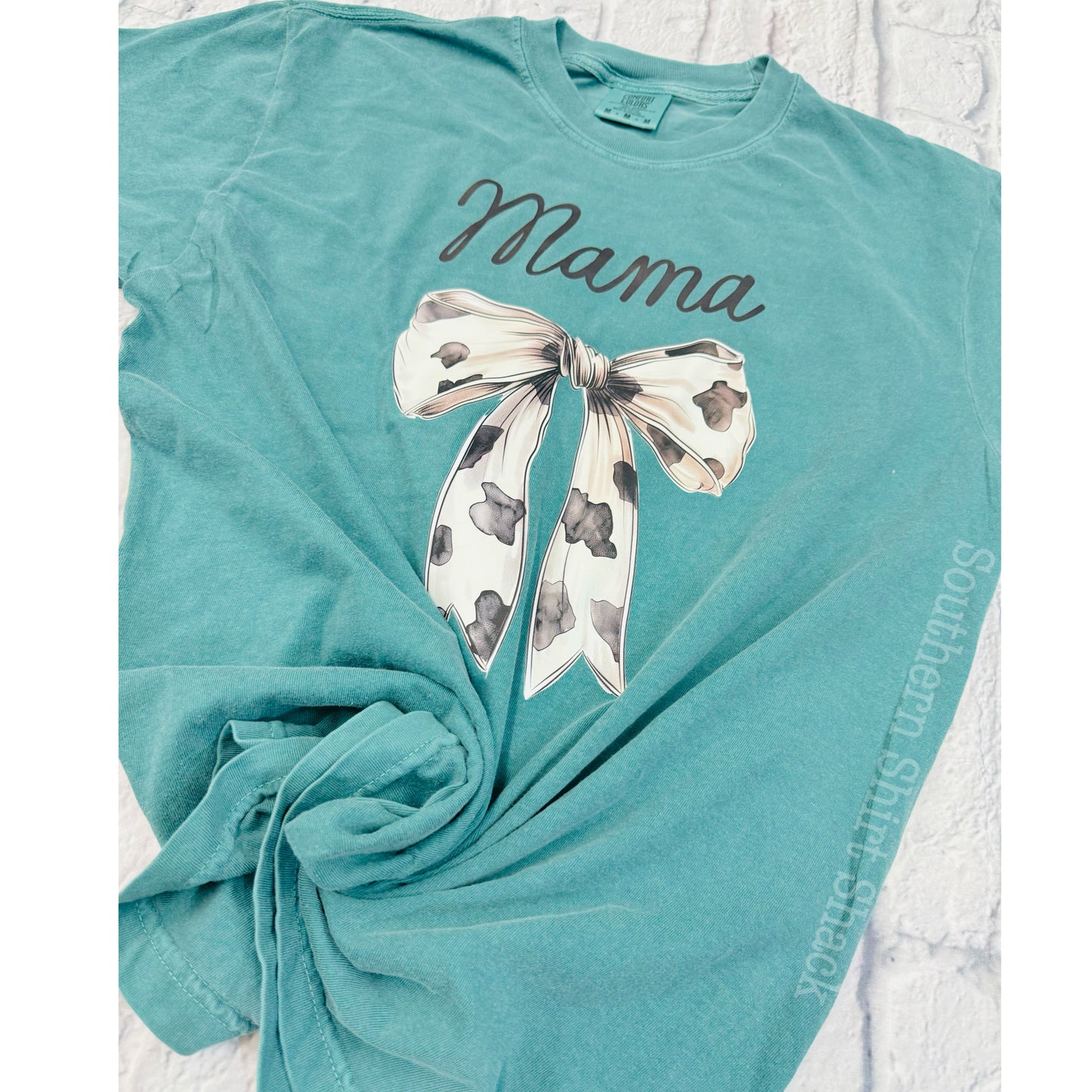 Mama Cow Print Bow | Emerald Green CC tee