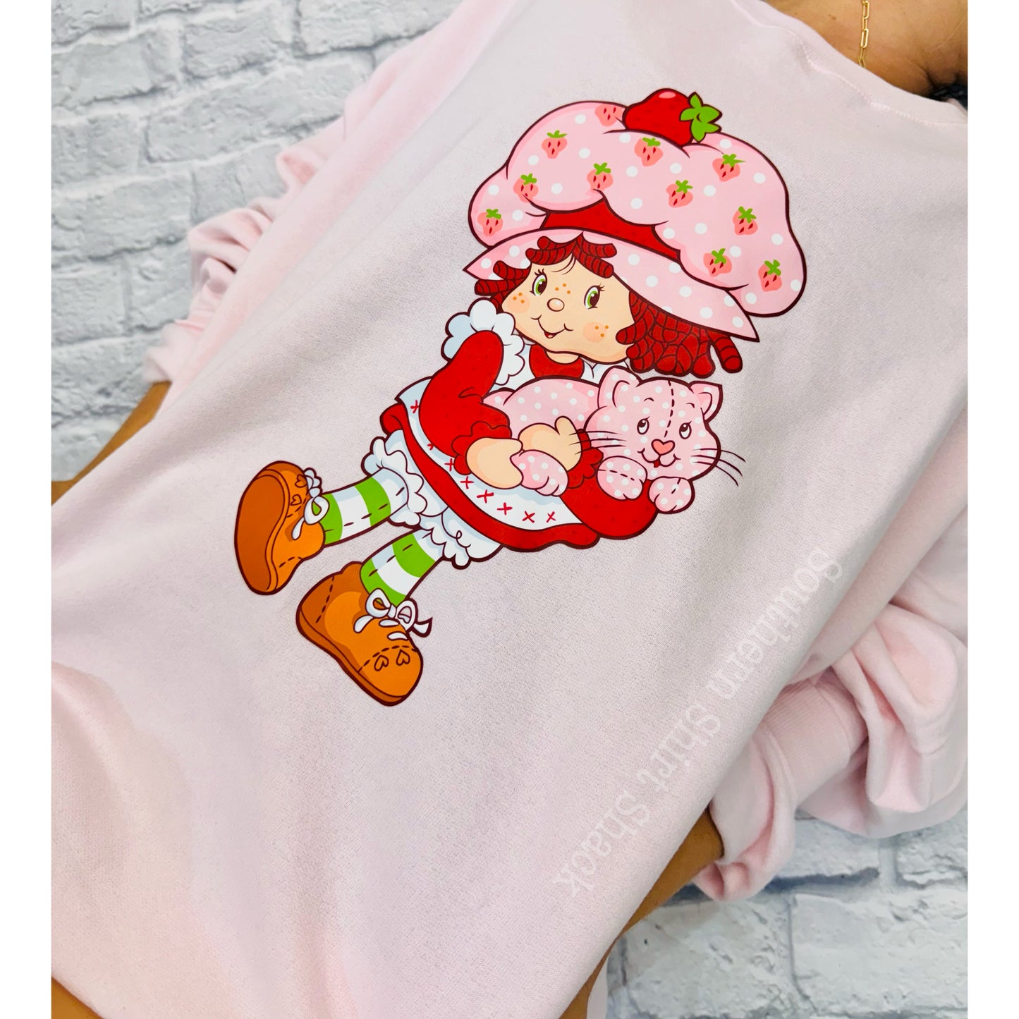Retro Strawberry Girly | Light Pink Sweatshirt