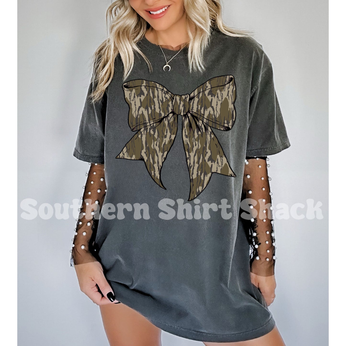 Mossy Camo Bow | Pepper Comfort Colors Tee
