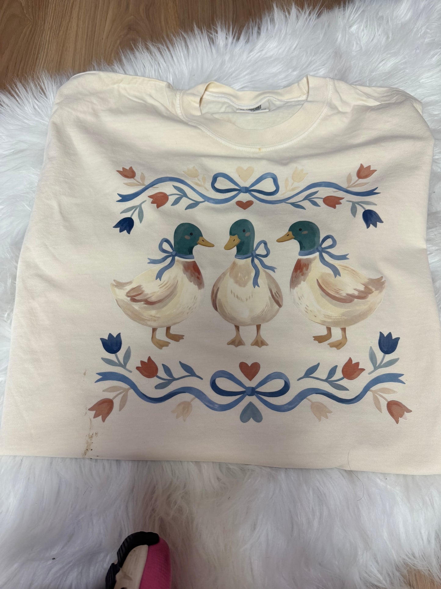 Oopsie mallard trio tee | xl | READY TO SHIP