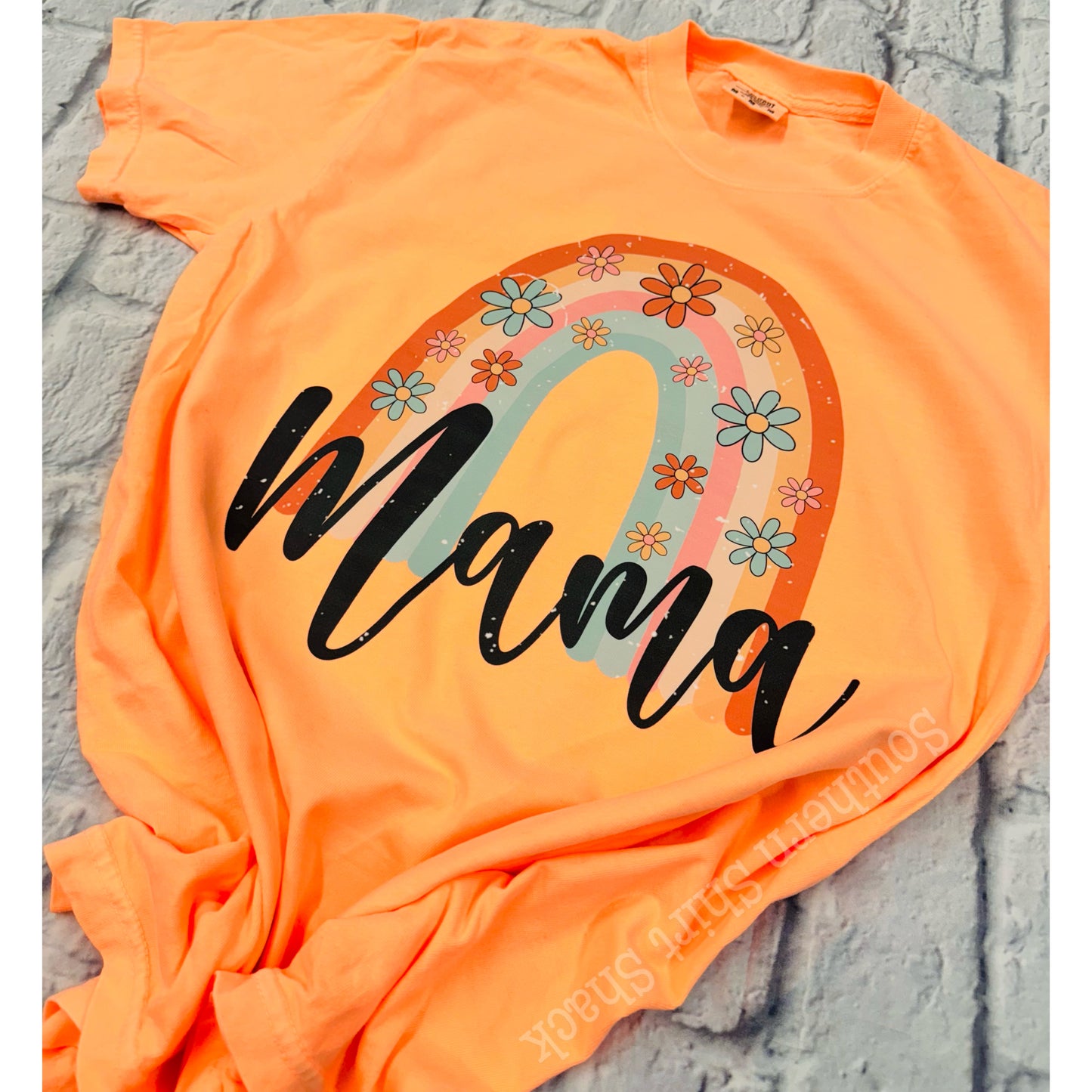 Rainbow Mama | Cantelope CC tee