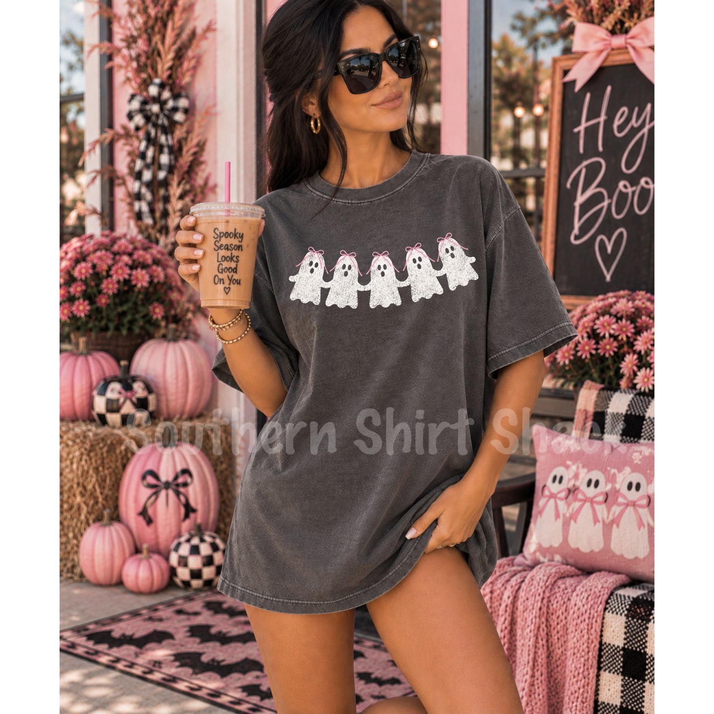 Ghosty Bows | Pepper Comfort Colors tee