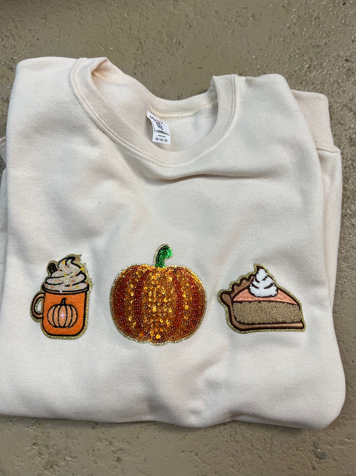 Pumpkin 3 patch sweatshirt - Medium