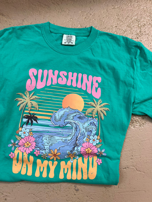 Sunshine on my mind cc tee - Medium