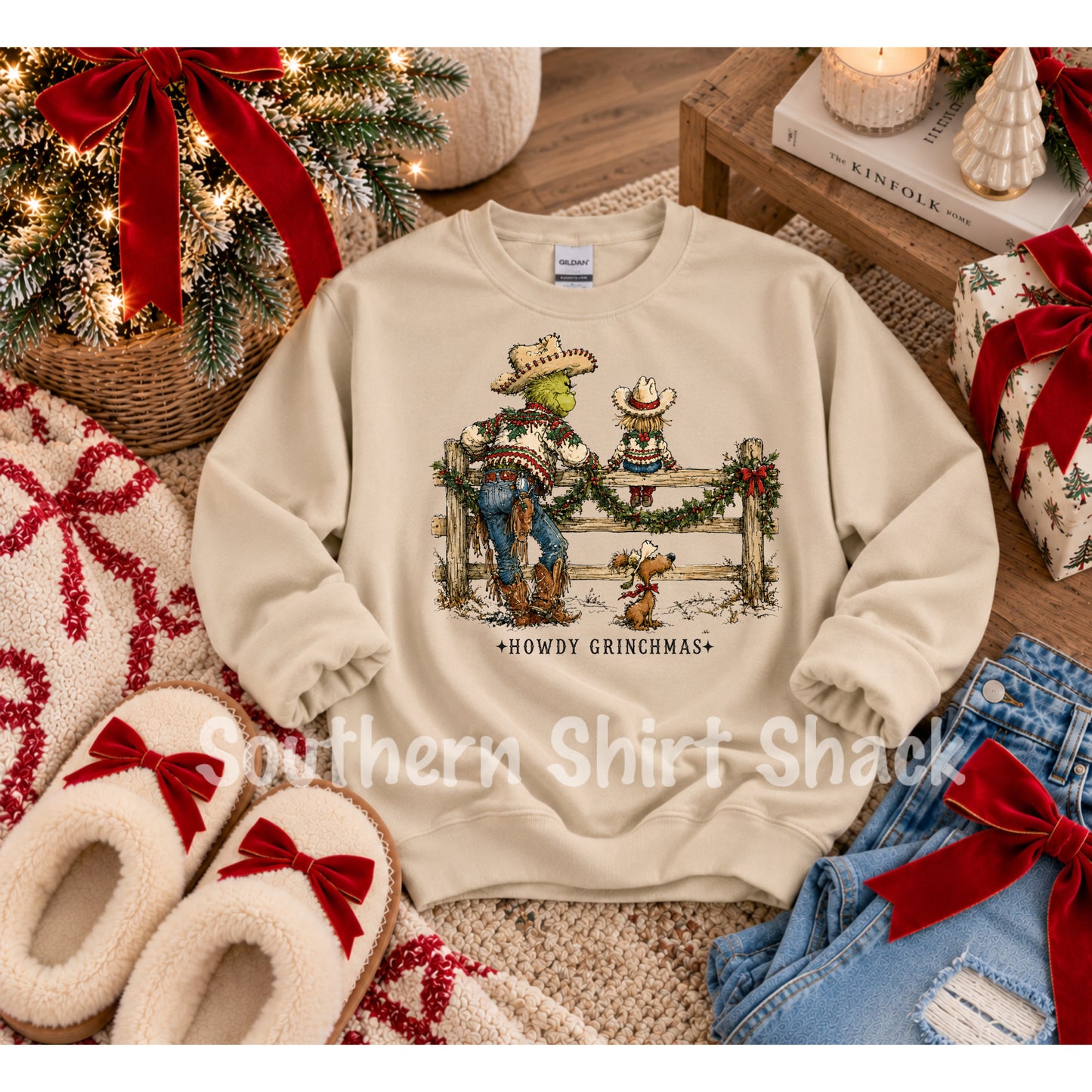 Howdy Grnchmas Sweatshirt | Sand