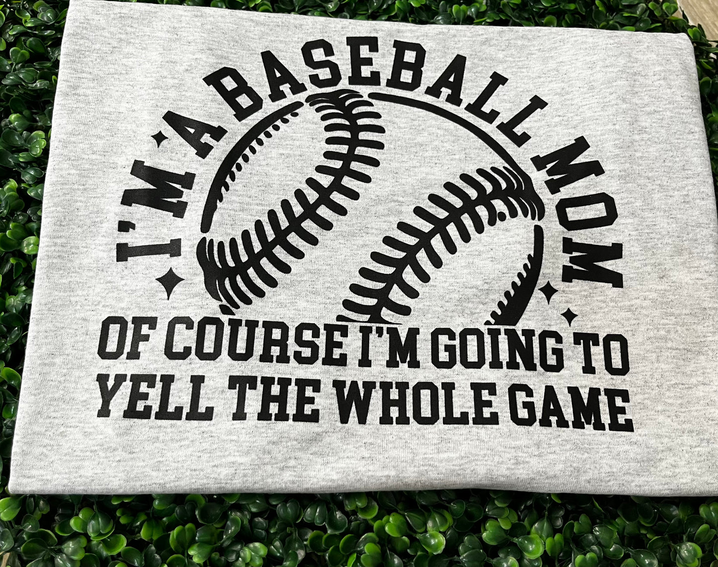 I’m a Baseball mom.. of course | T shirt