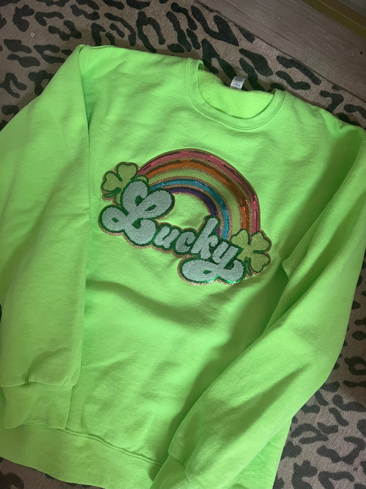 Lucky rainbow patch sweatshirt M
