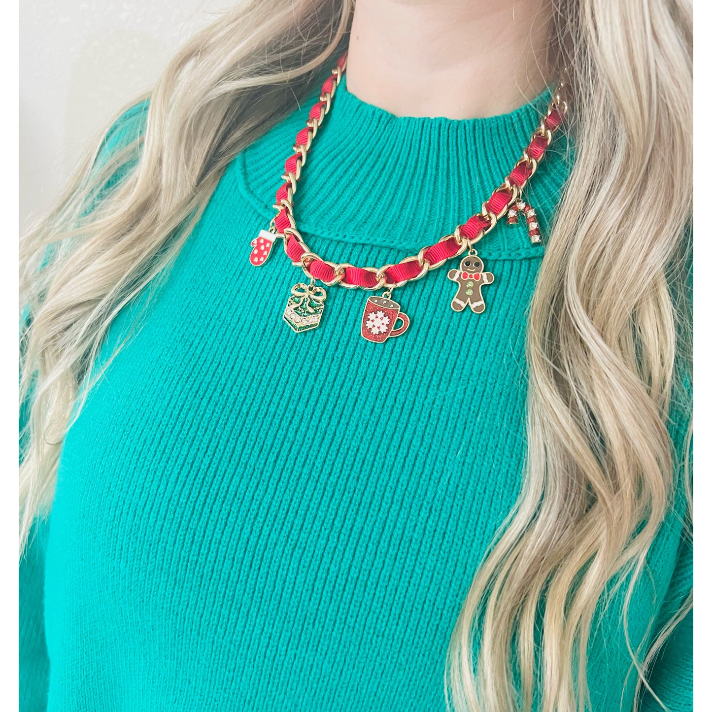 Holly Jolly Christmas Charm Chain Necklace | Red