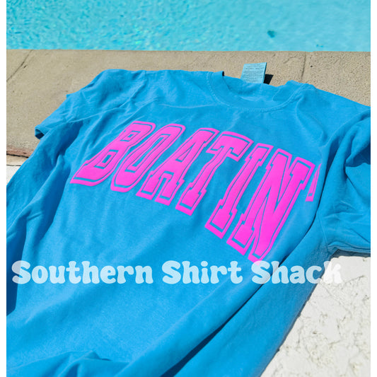 BOATIN’ PUFF TEE | Royal Caribbean Comfort Colors