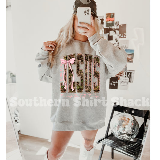 Tree Camo Jesus with pink bow Sweatshirt | Ash gray