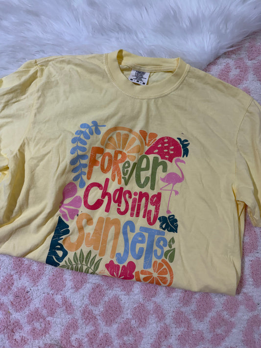 OOPSIE forever chasing sunsets tee | M | READY TO SHIP