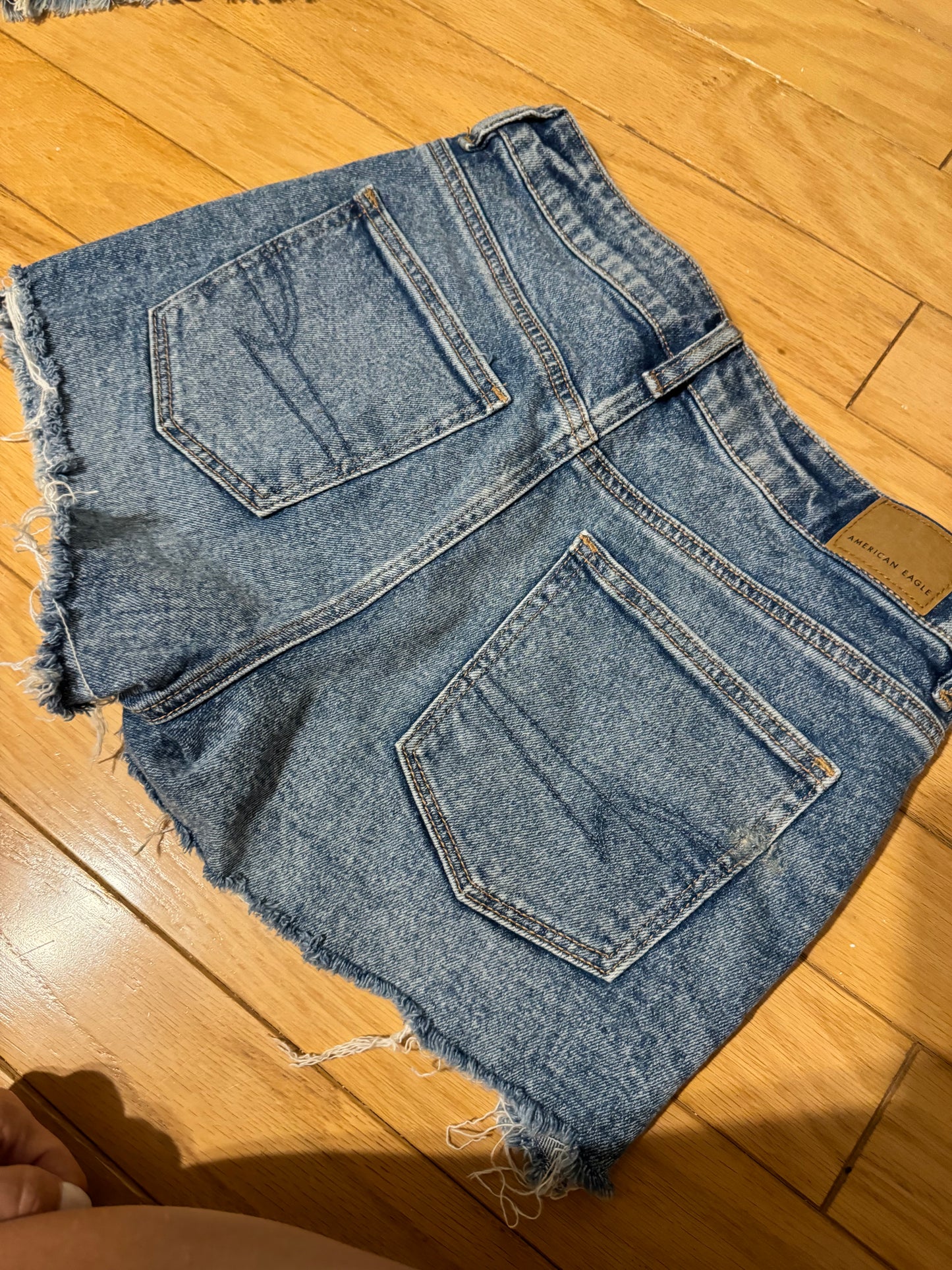 (Copy) American Eagle crossover denim shorts size 4