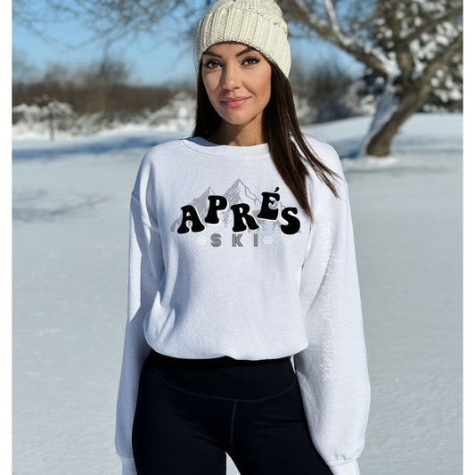 Apres Ski Sweatshirt ~ White