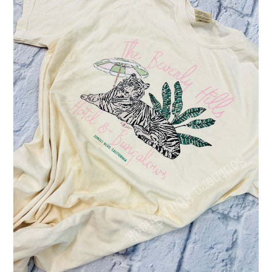 Beverly Hills Bungalows | Cream CC tee