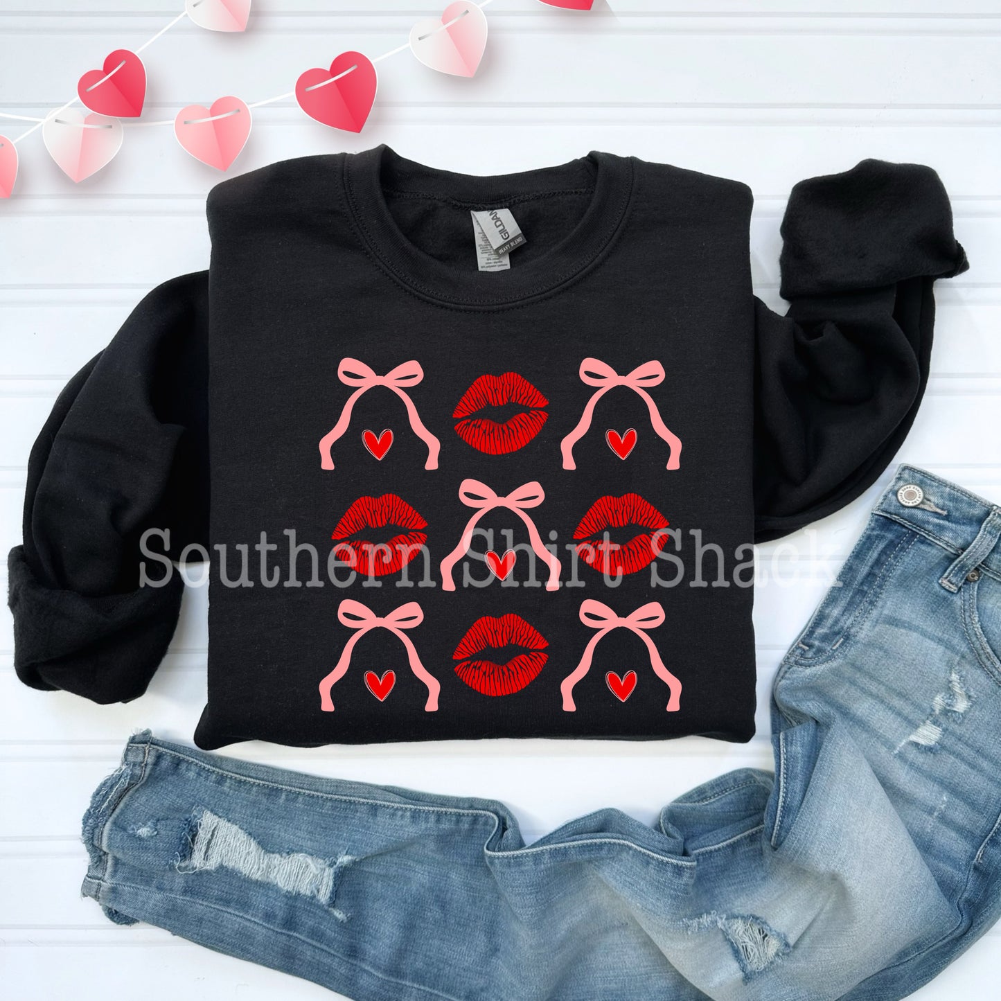 Kisses & Bows Sweatshirt | Black