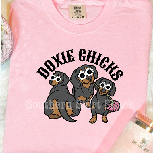 Doxie Chicks CC tee