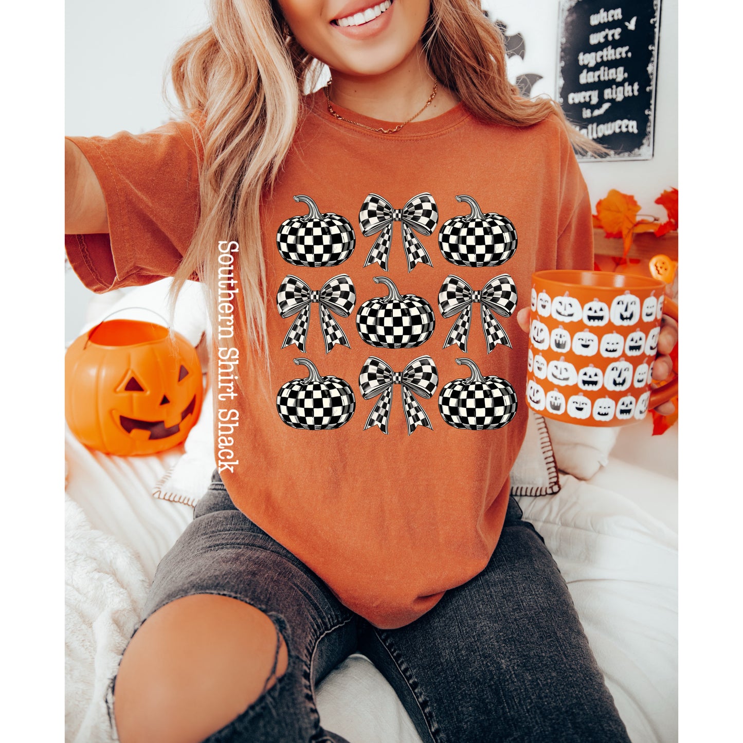 Checkered Pumpkins & Bows | Yam CC tee