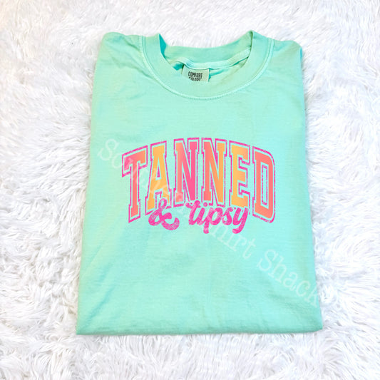 Tanned & Tipsy mint & pink | CC tee