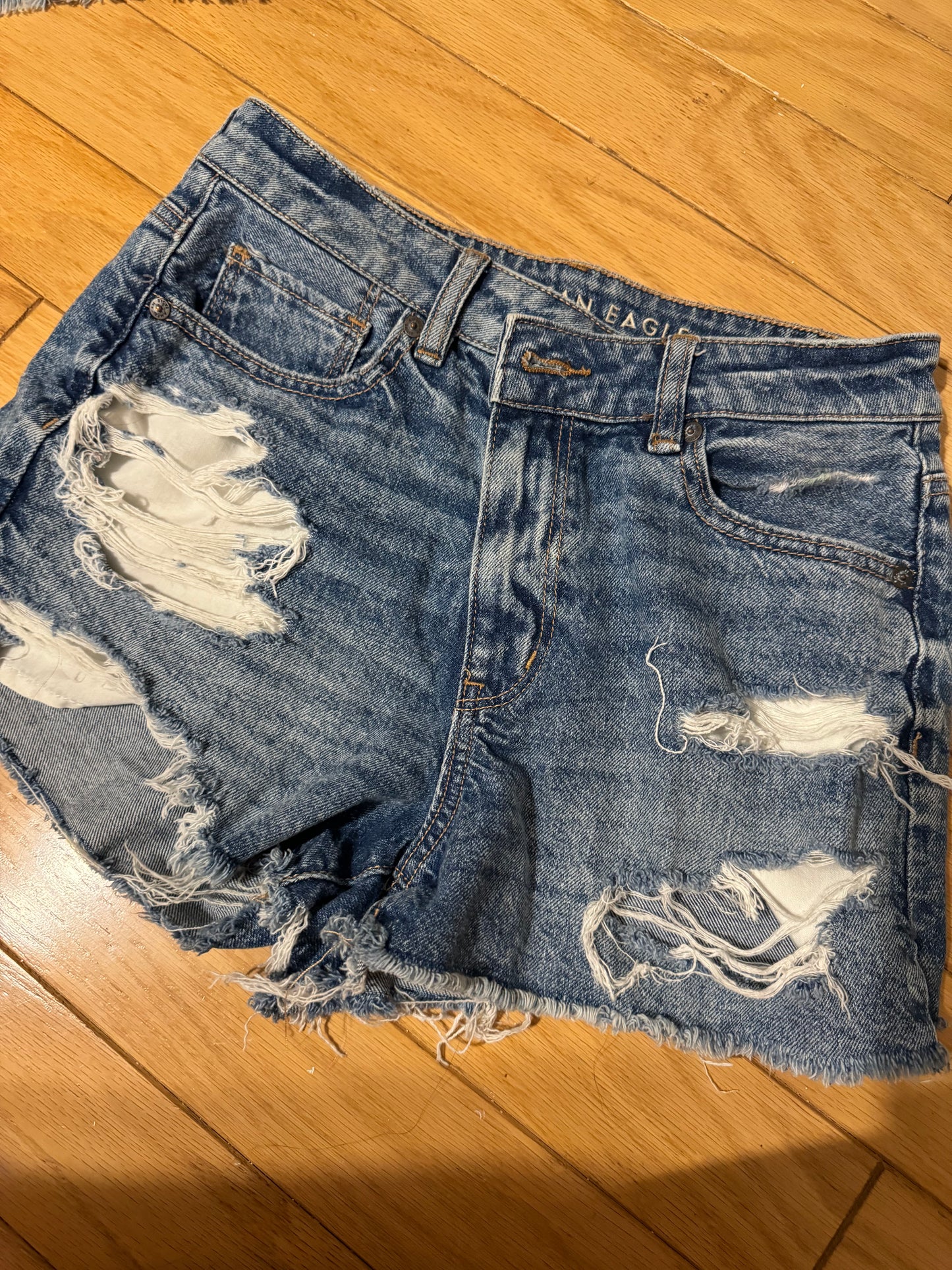 (Copy) American Eagle crossover denim shorts size 4