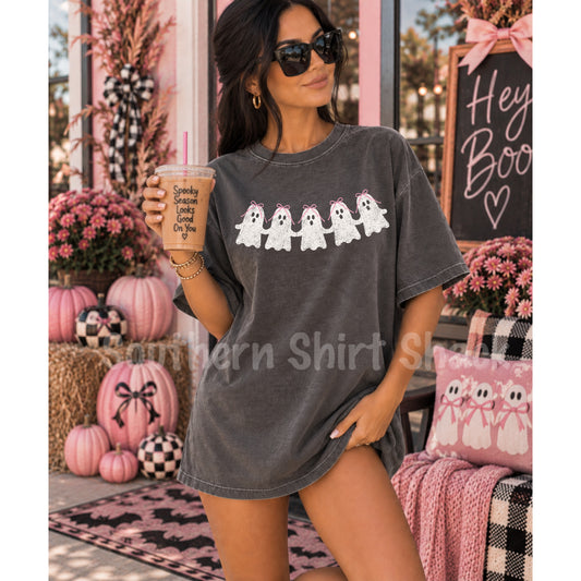 Ghosty Bows | Pepper Comfort Colors tee