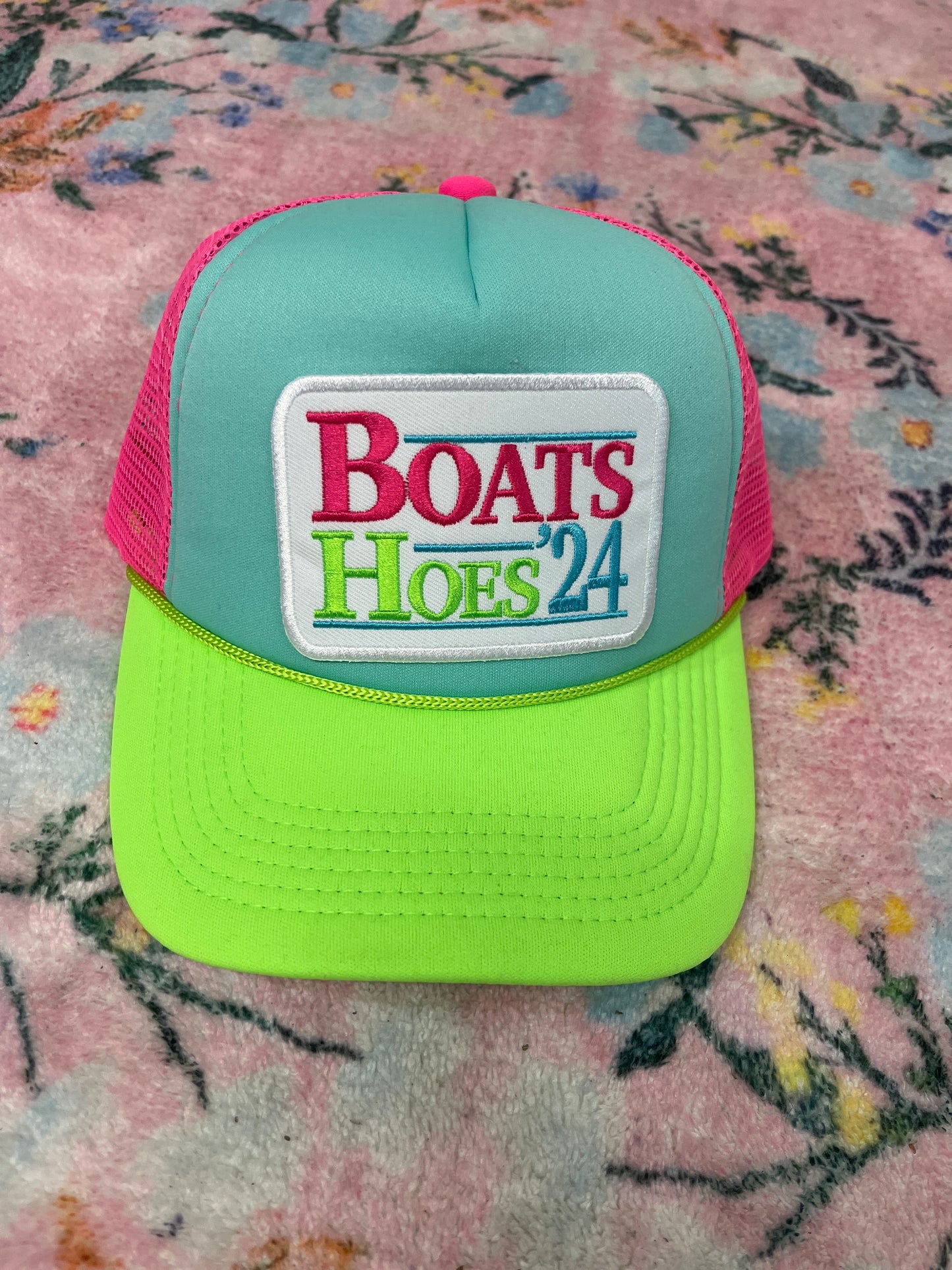 Oopsie boats and hoes trucker hat