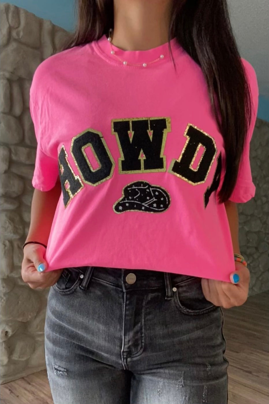 Howdy Chenille Patch T-Shirt | comfort colors