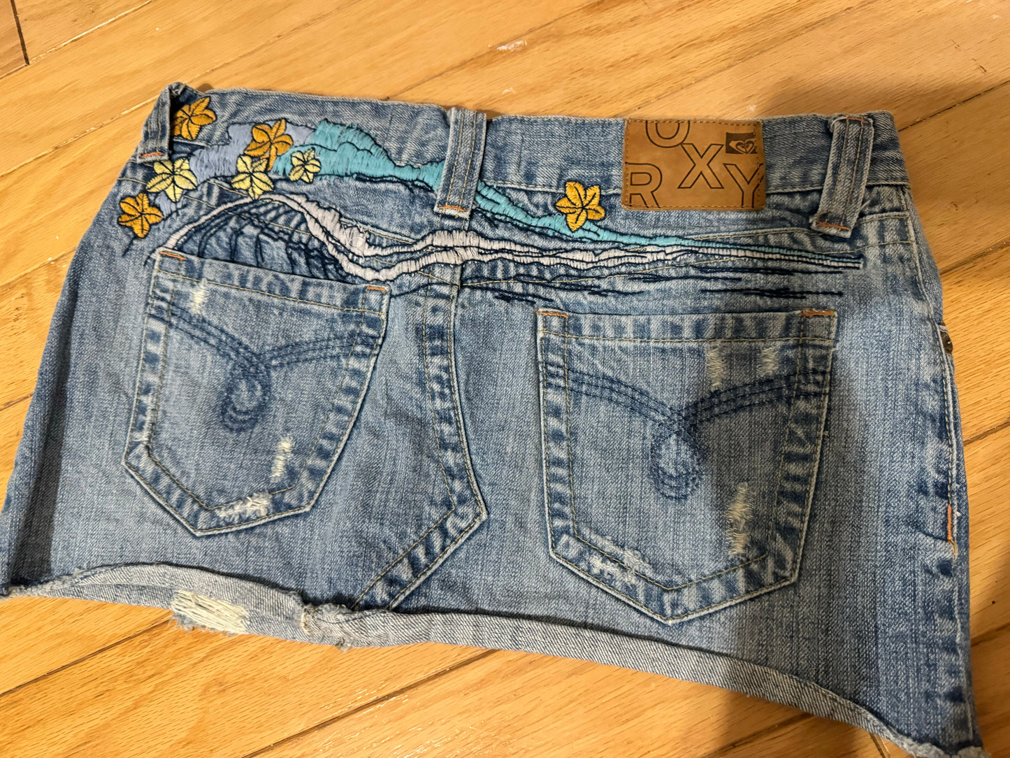 Vintage Roxy denim skirt size 5