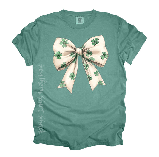 Green Clover Bow Comfort Colors tee | Light Green