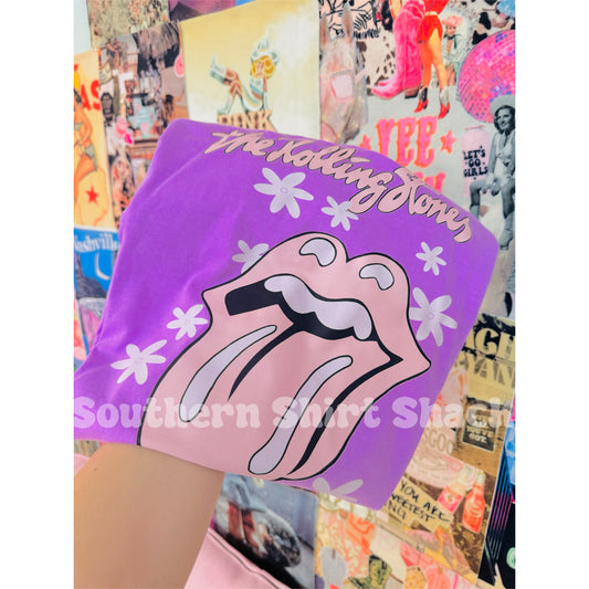 Daisy Tongue | Neon Violet Comfort Colors tee