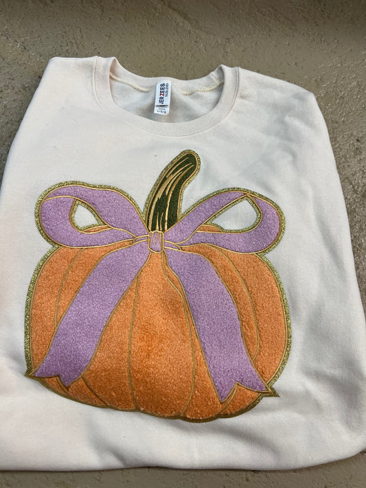 Pumpkin with purple bow patch sweatshirt - Large
