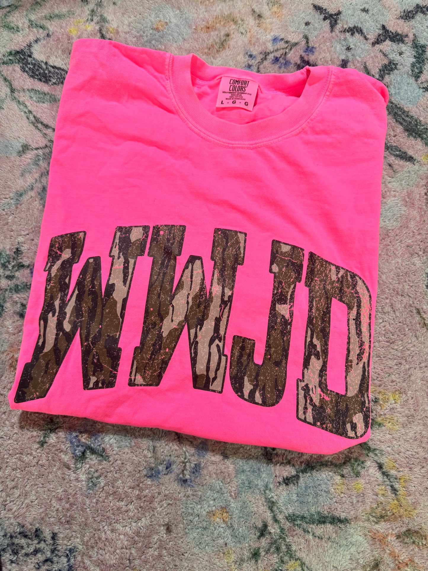 Camo WWJD T shirt | L | READY TO SHIP