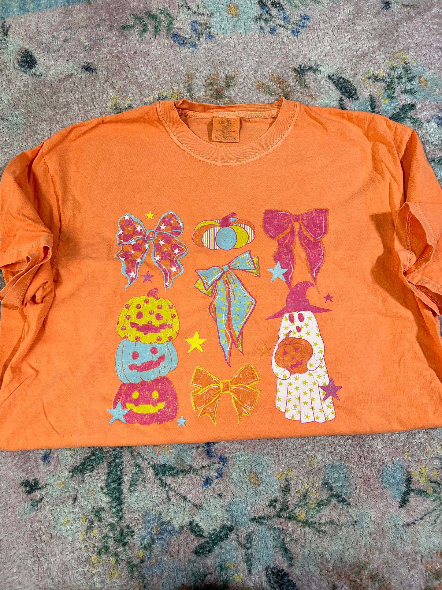Oopsie groovy Halloween tee  | xl | READY TO SHIP