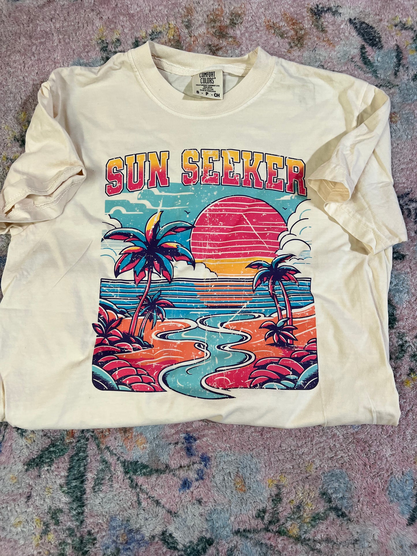 Oopsie sun seeker  tee  | s | READY TO SHIP