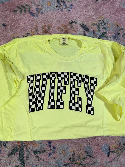Oopsie wifey checkered tee | 3X | READY TO SHIP