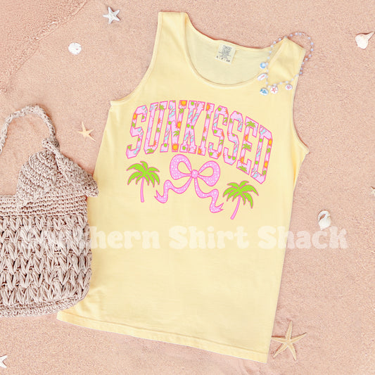 Sunkissed bows & palms Comfort Colors tank | Butter