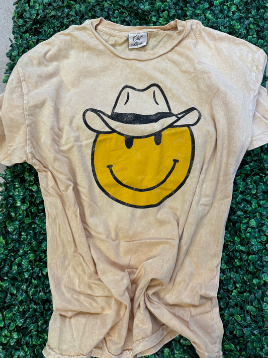 Mineral wash smiley tee ready to ship