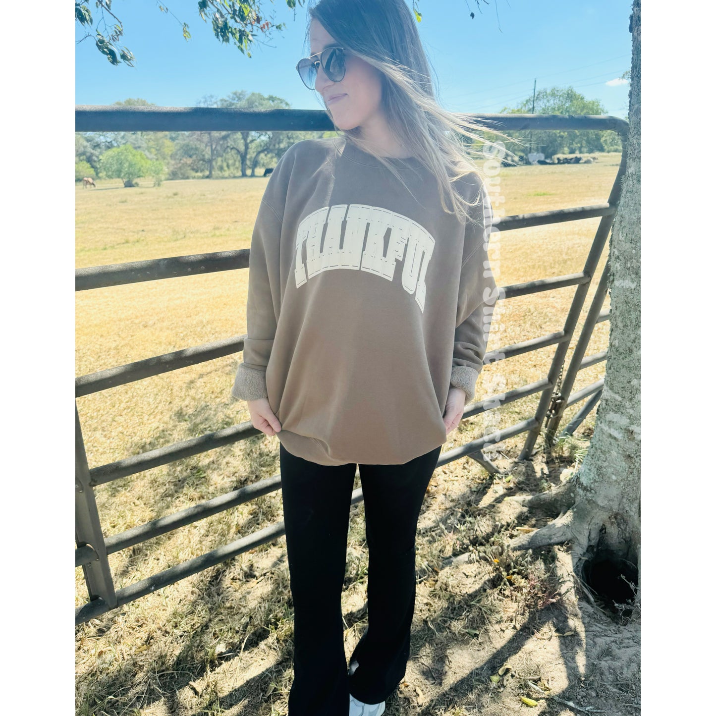 Thankful Puff Mineral Wash Pigment Clay Sweatshirt