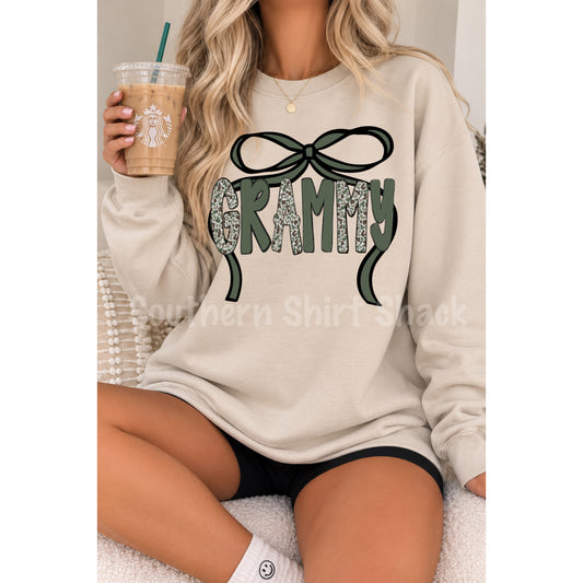 CUSTOM NAME CAMO BOW Sweatshirt | Sand
