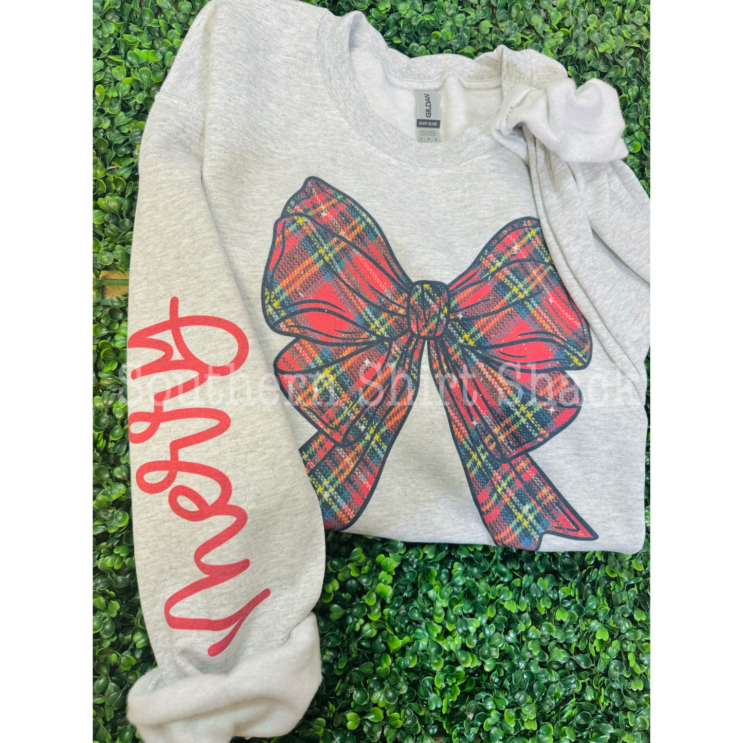 Plaid Christmas Bow|Merry Sleeve | Ash Gray Sweatshirt