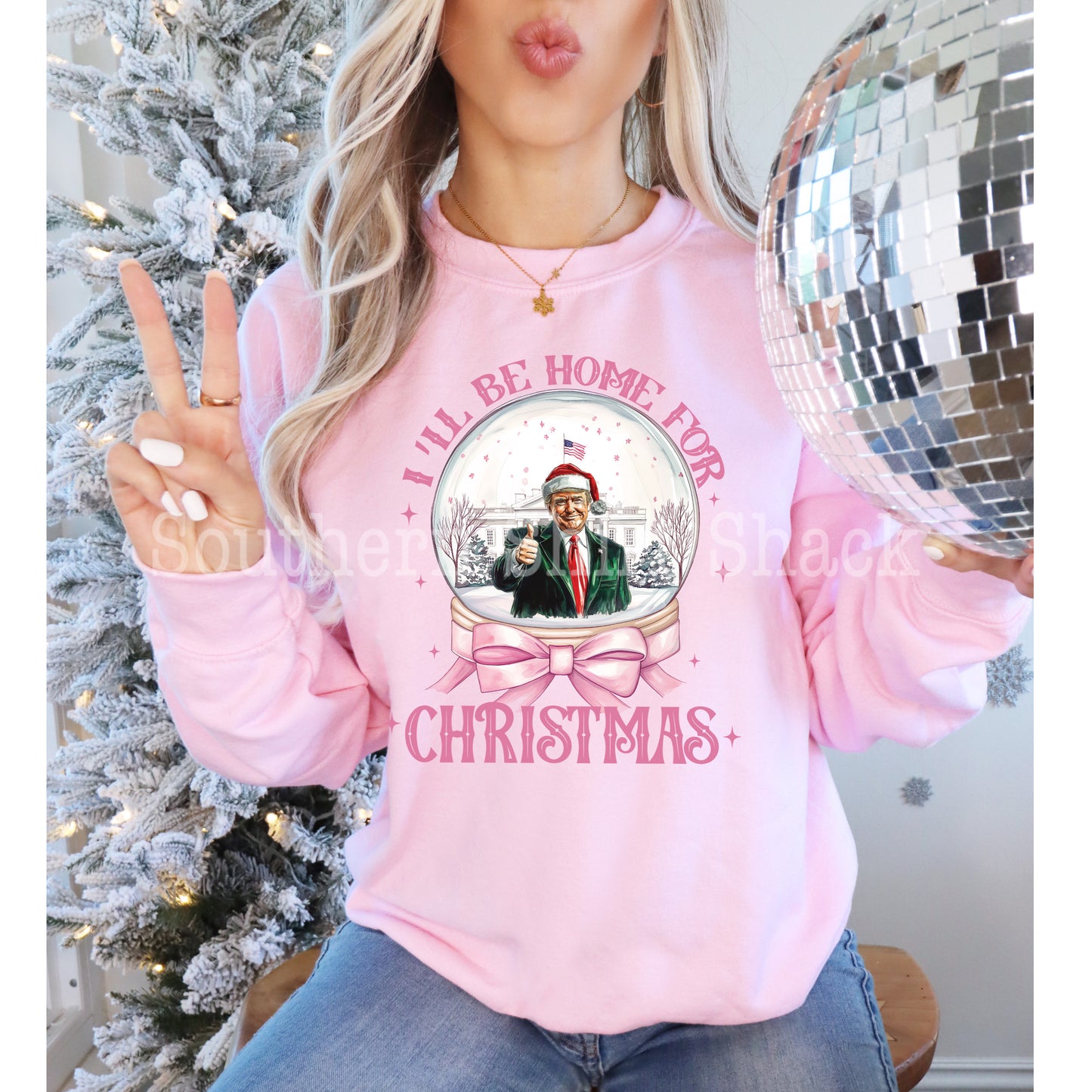 Trump ill be home snowglobe | Light Pink Sweatshirt