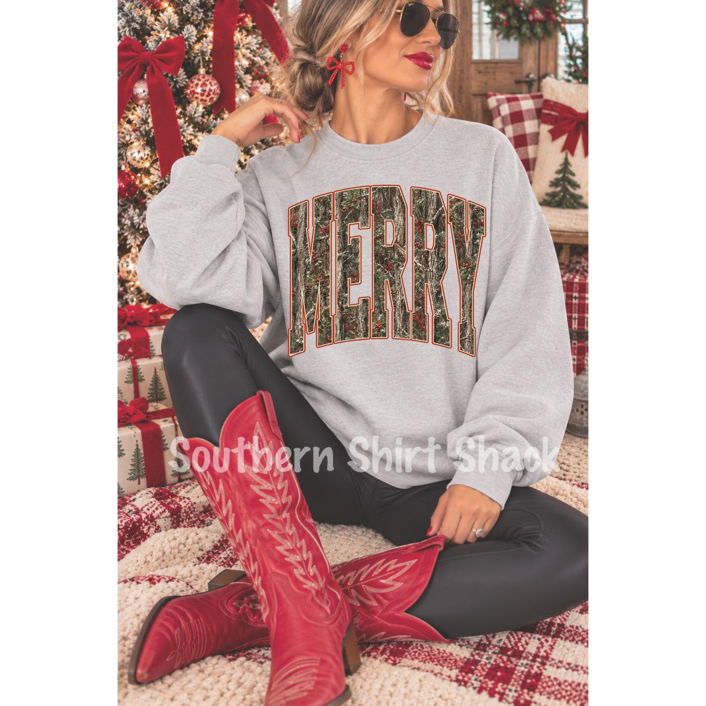 Varsity Tree Camo Merry Sweatshirt | Ash gray