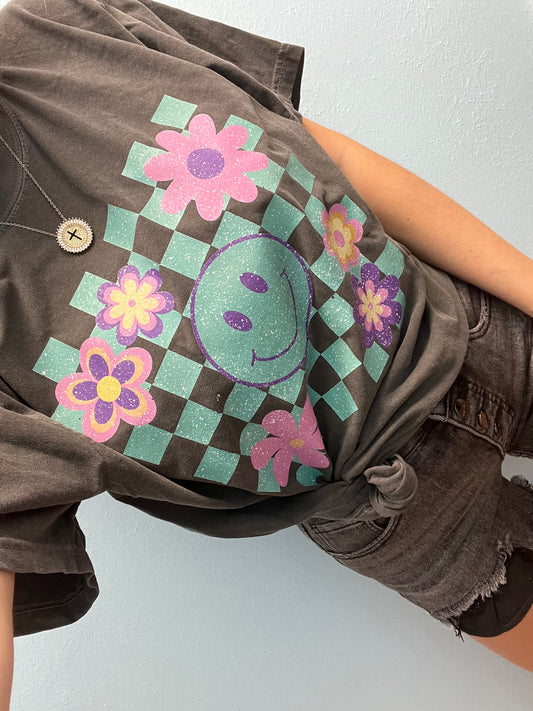 Pastel Smiley flower comfort colors tee