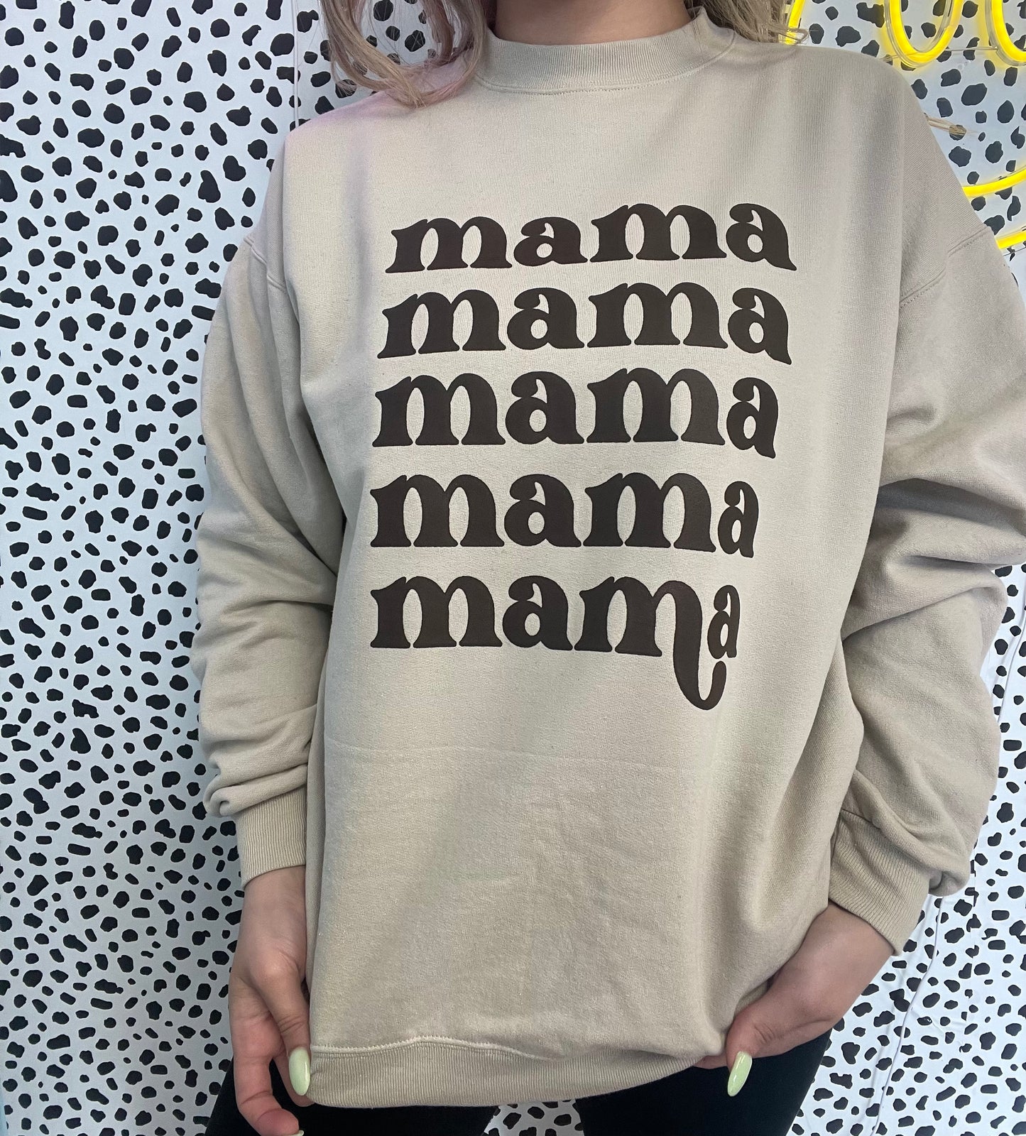 Retro Mama Puff Print Sweatshirt