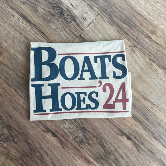 Boats and Hoes ‘24 tee