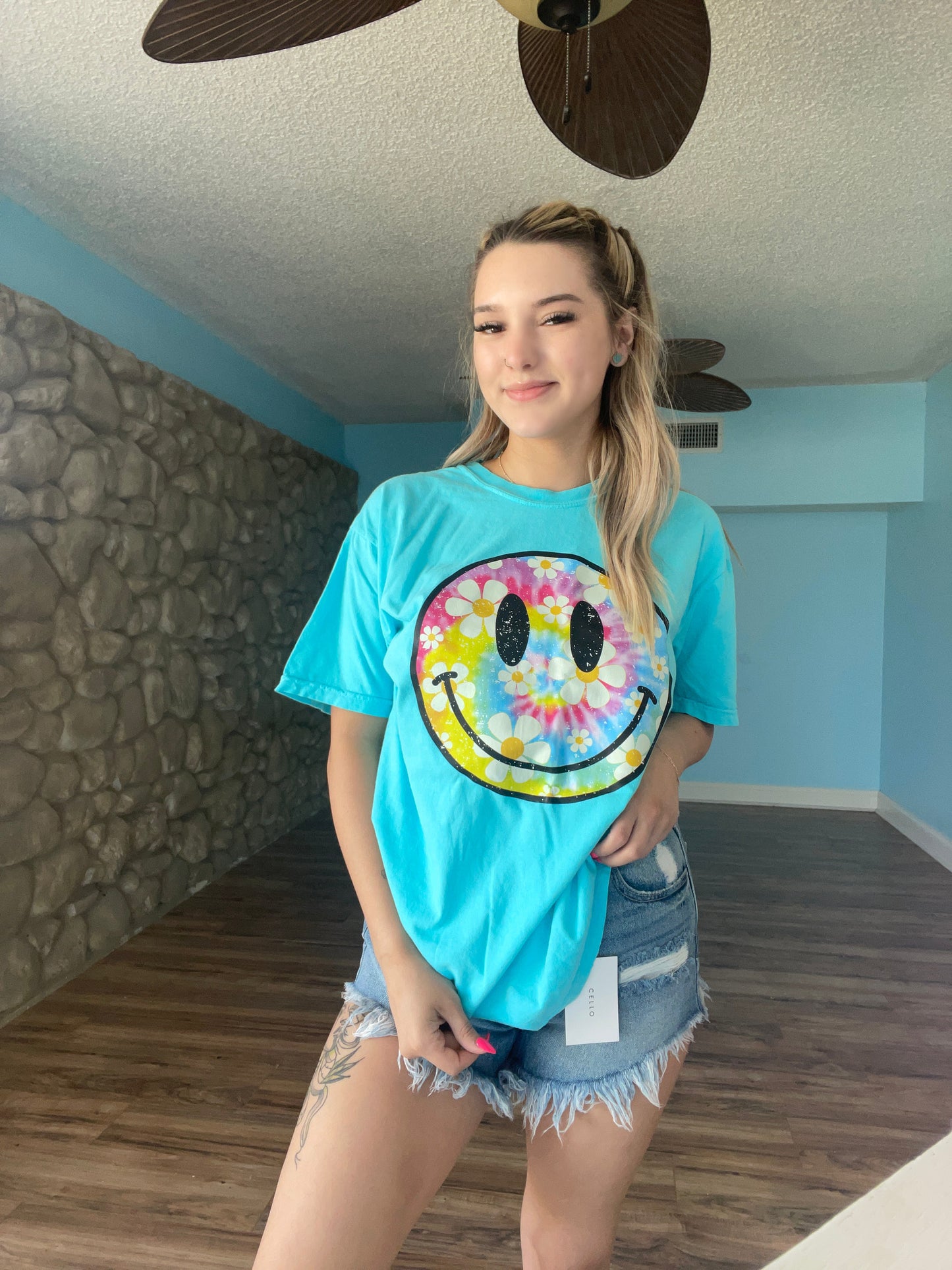 Daisy Babe Comfort Colors Tee
